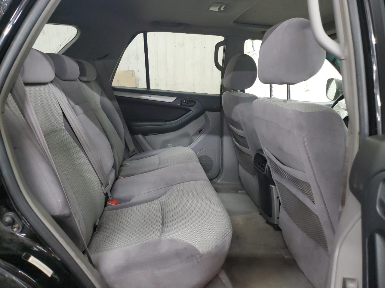 2003 Toyota 4Runner - Image 11