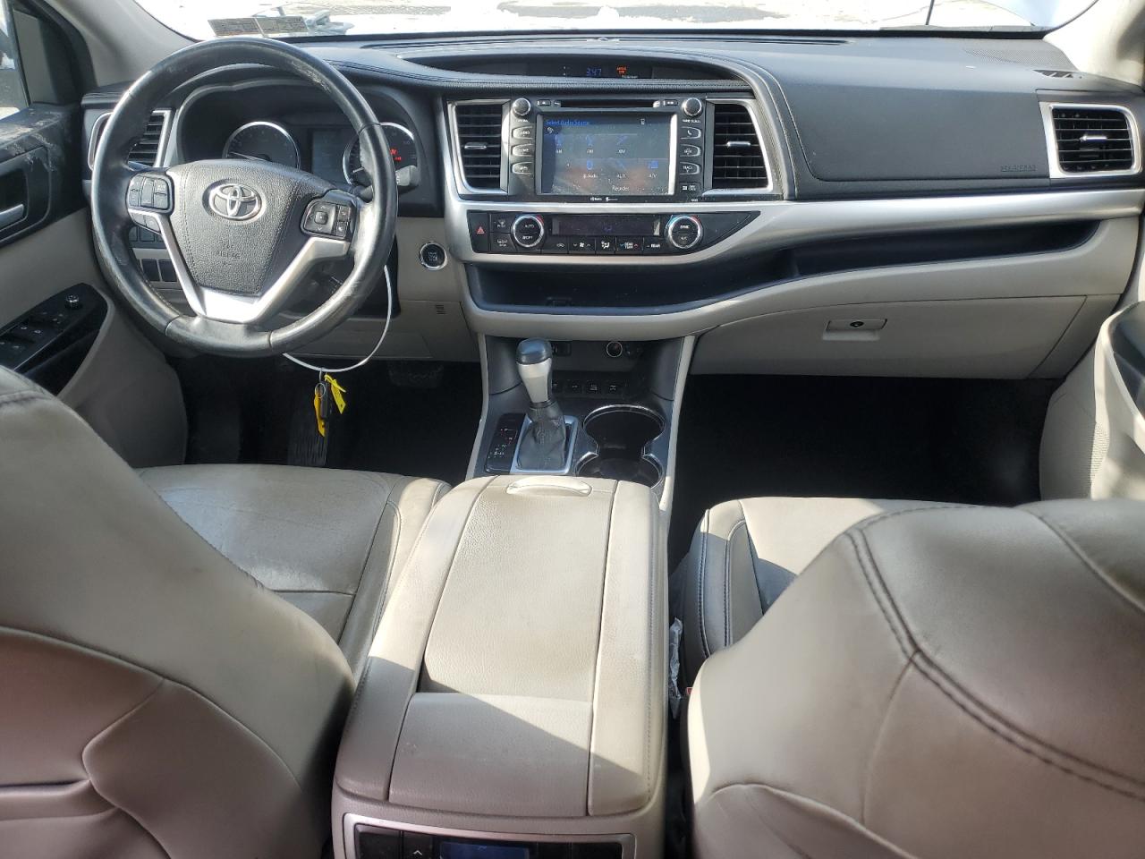 2015 Toyota Highlander - Image 8