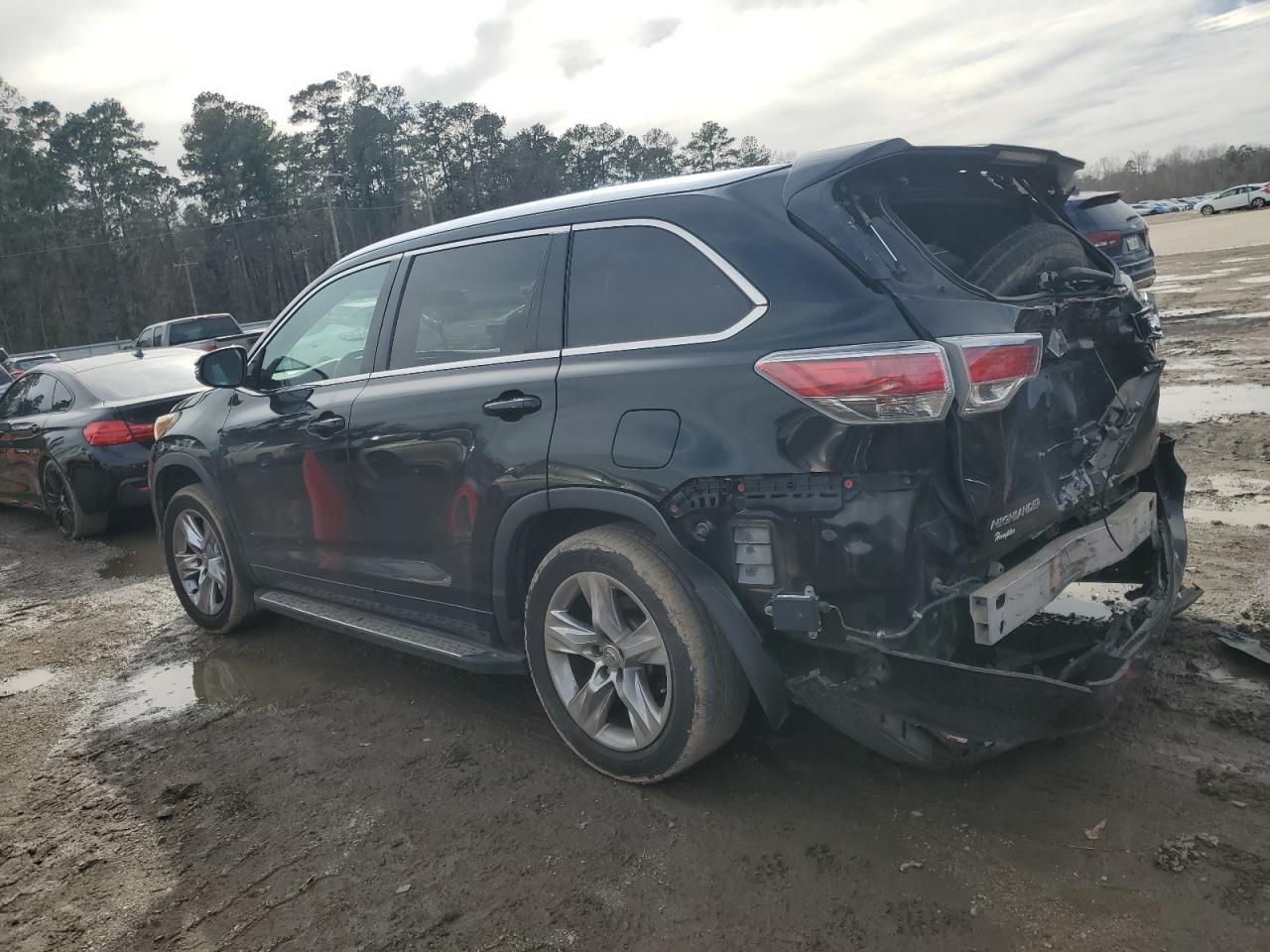 2014 Toyota Highlander - Image 2