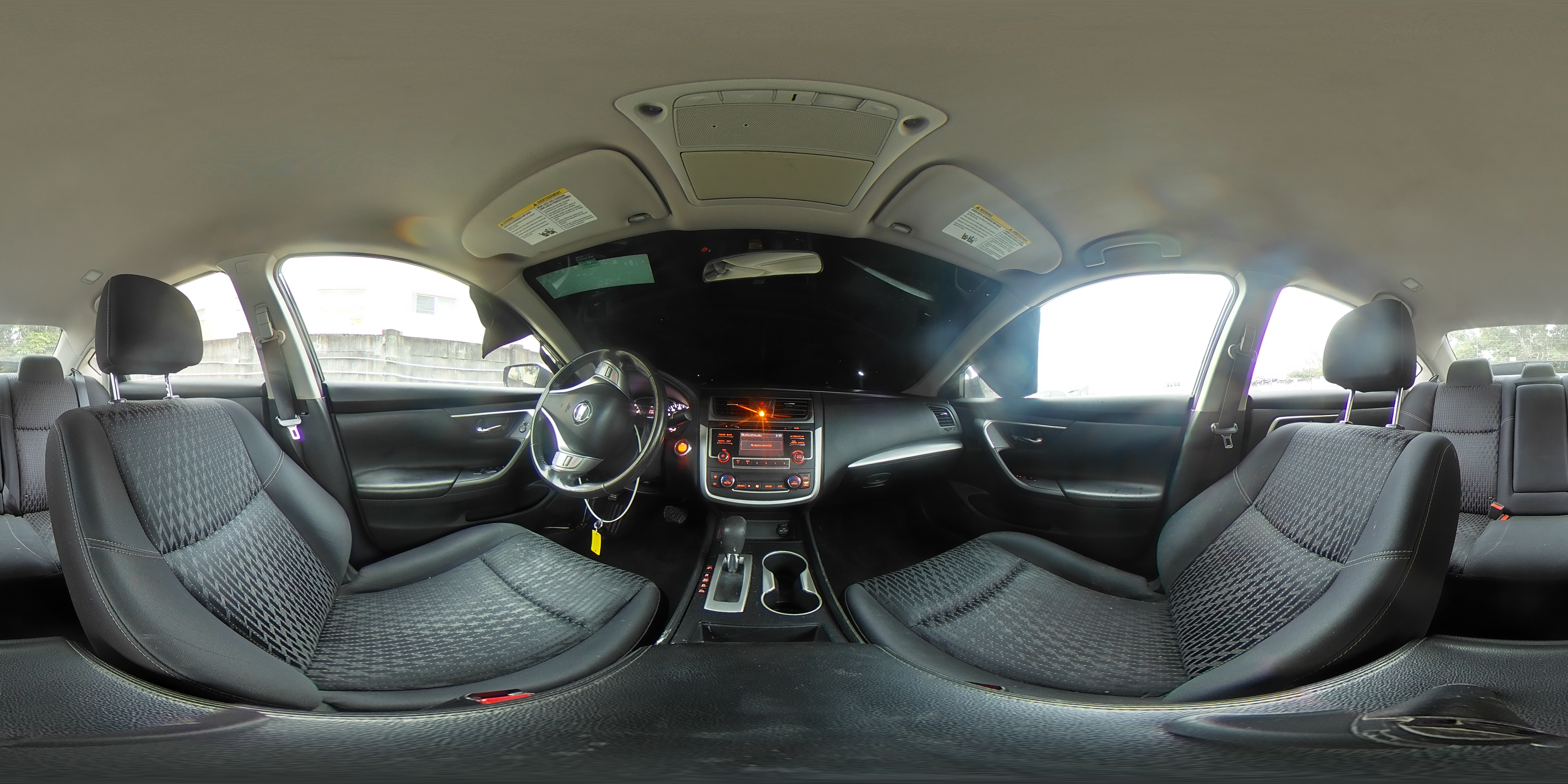 2017 Nissan Altima - Image 13