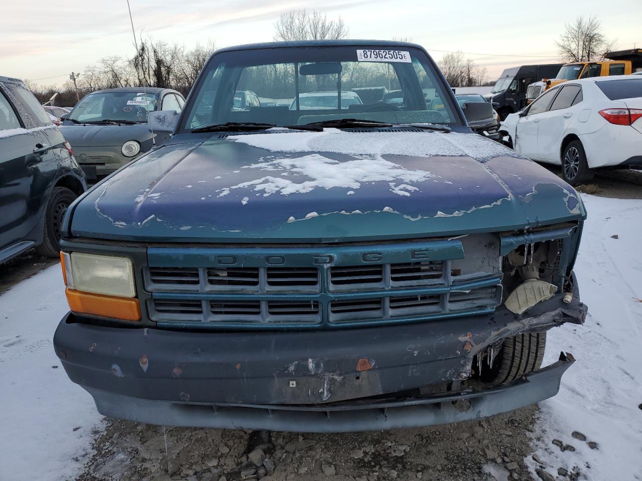 1994 Dodge Dakota - Image 5