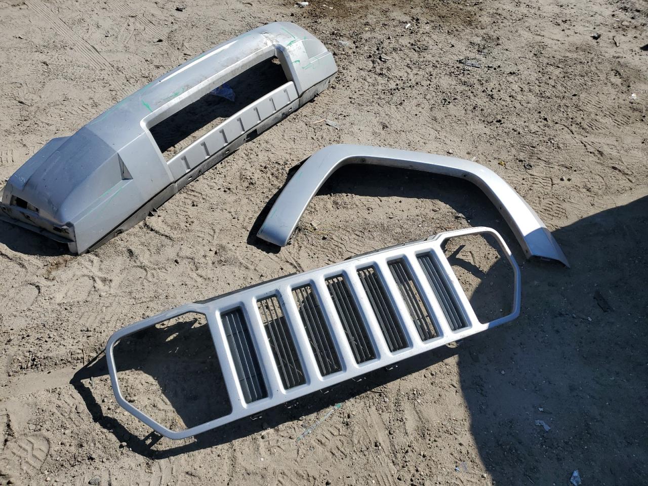 2011 Jeep Liberty (North America) - Image 13