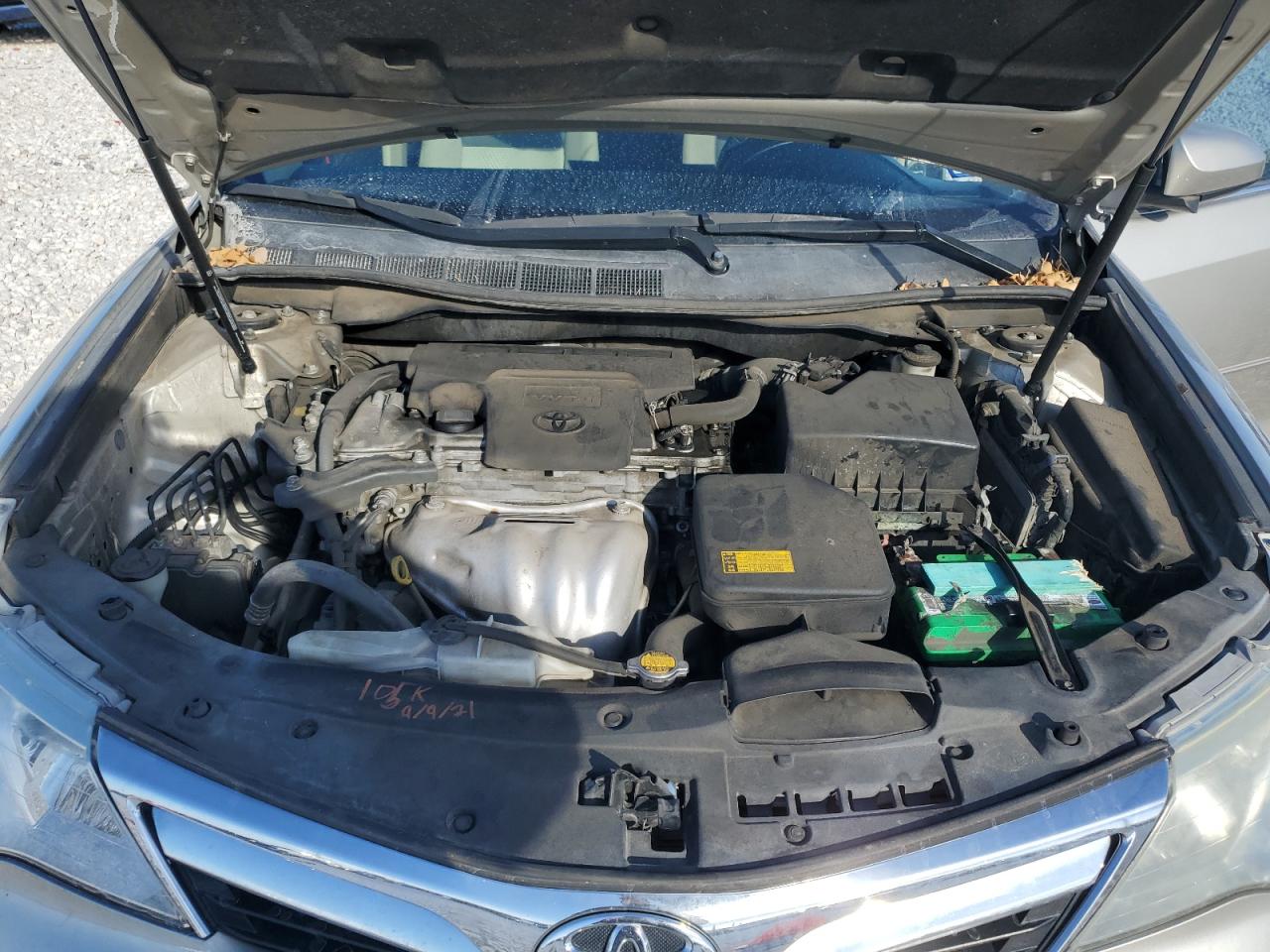 2014 Toyota Camry - Image 12