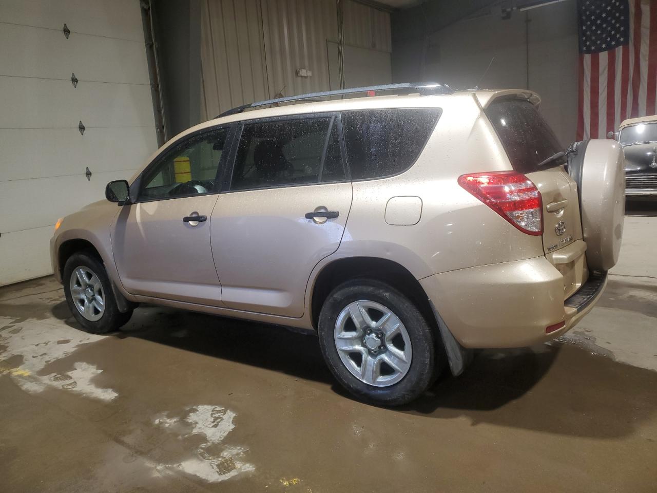 2009 Toyota RAV 4 - Image 2
