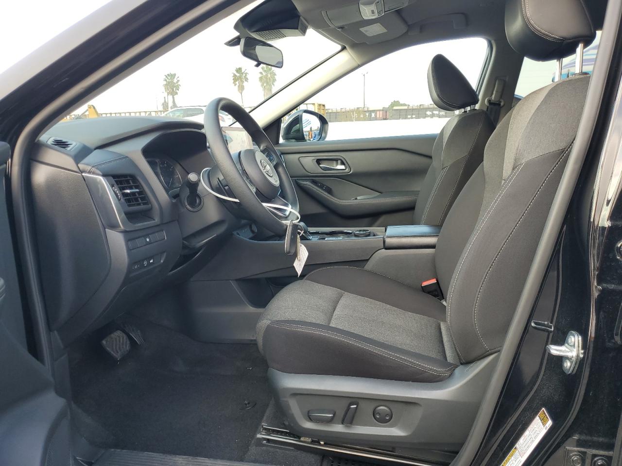 2024 Nissan Rogue - Image 7
