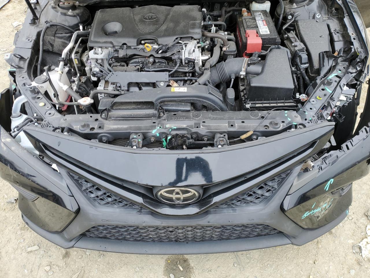 2018 Toyota Camry - Image 11