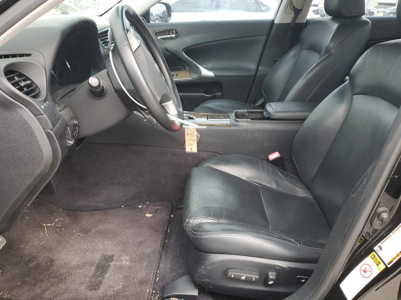 2011 Lexus IS - Image 7