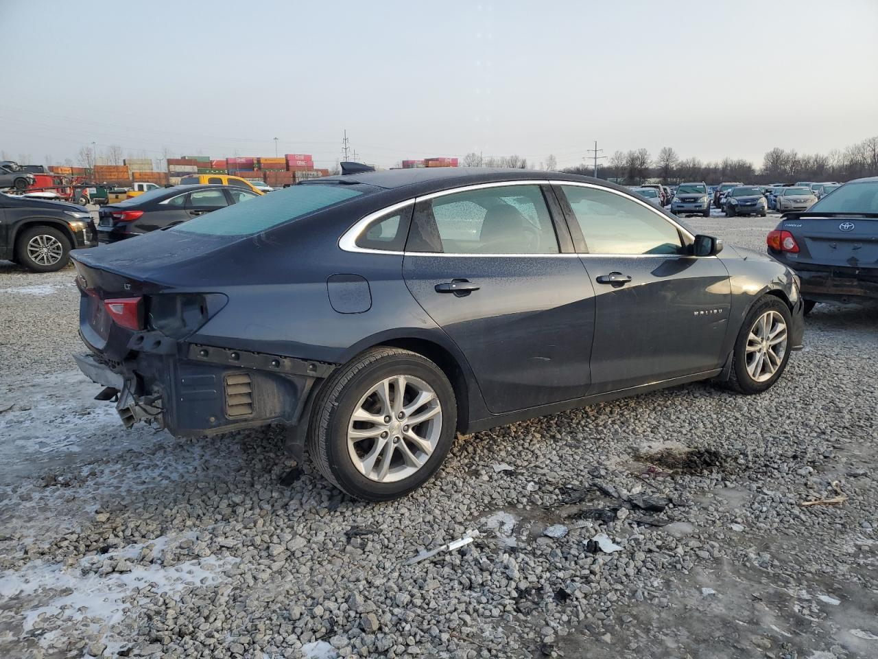 2016 Chevrolet Malibu - Image 3