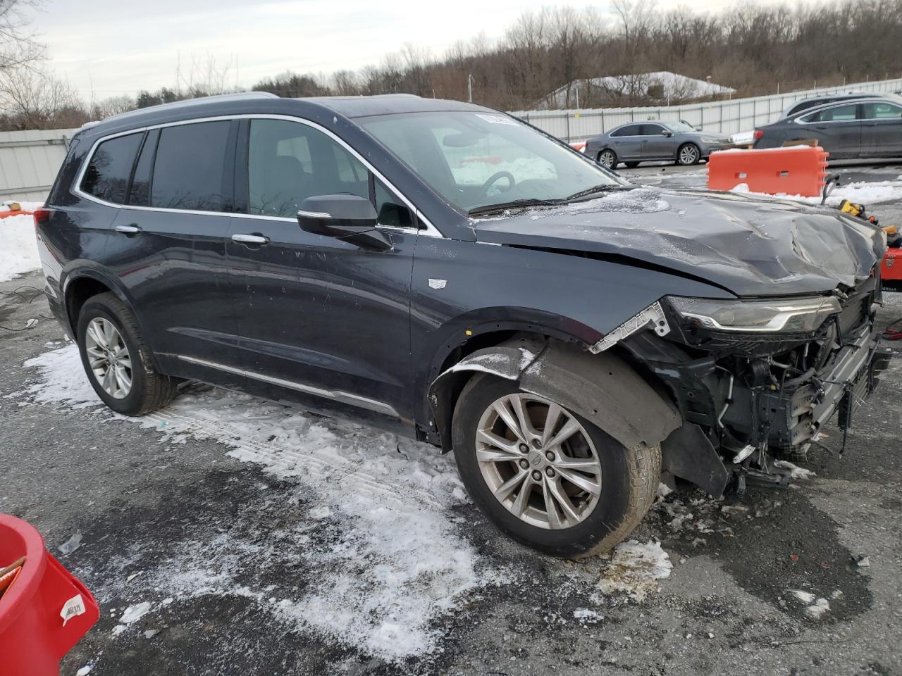 2022 Cadillac XT6 - Image 4