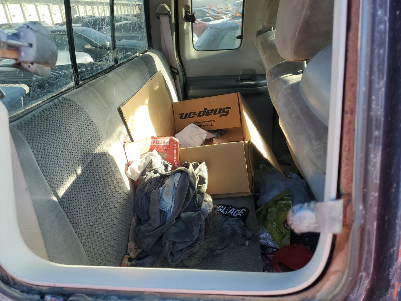 2001 Ford F350 - Image 10