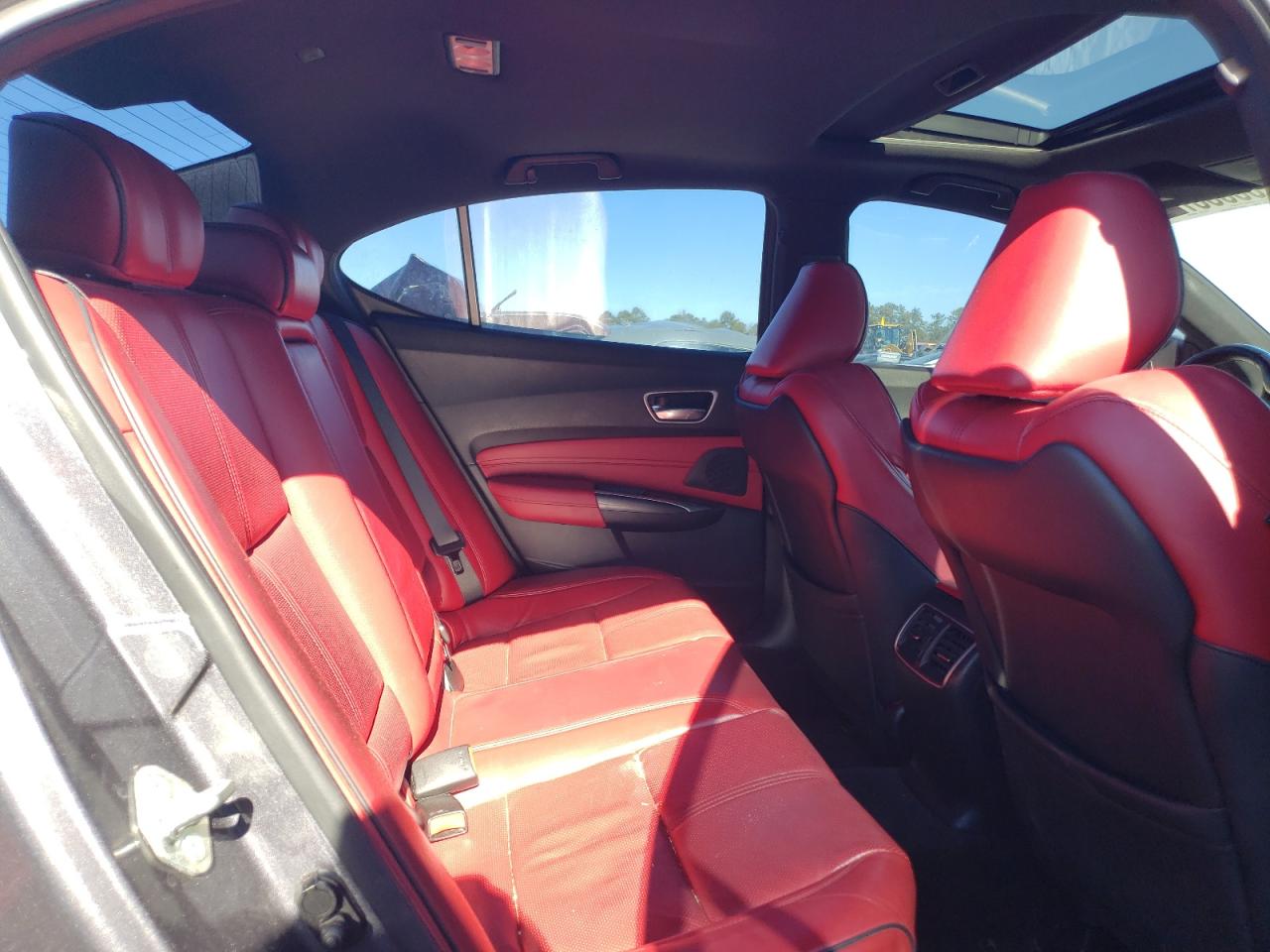 2018 Acura TLX - Image 10