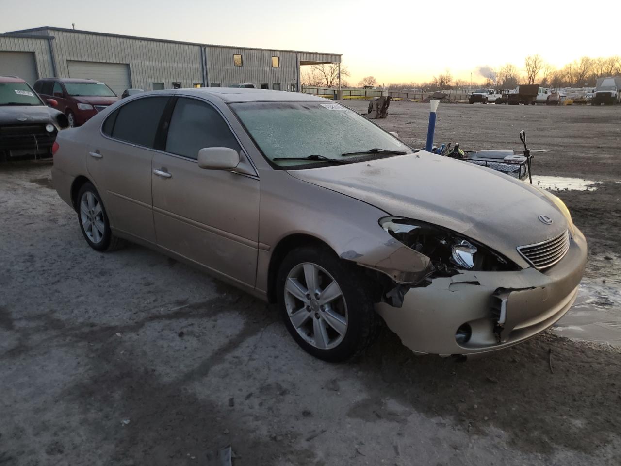 2005 Lexus ES - Image 4