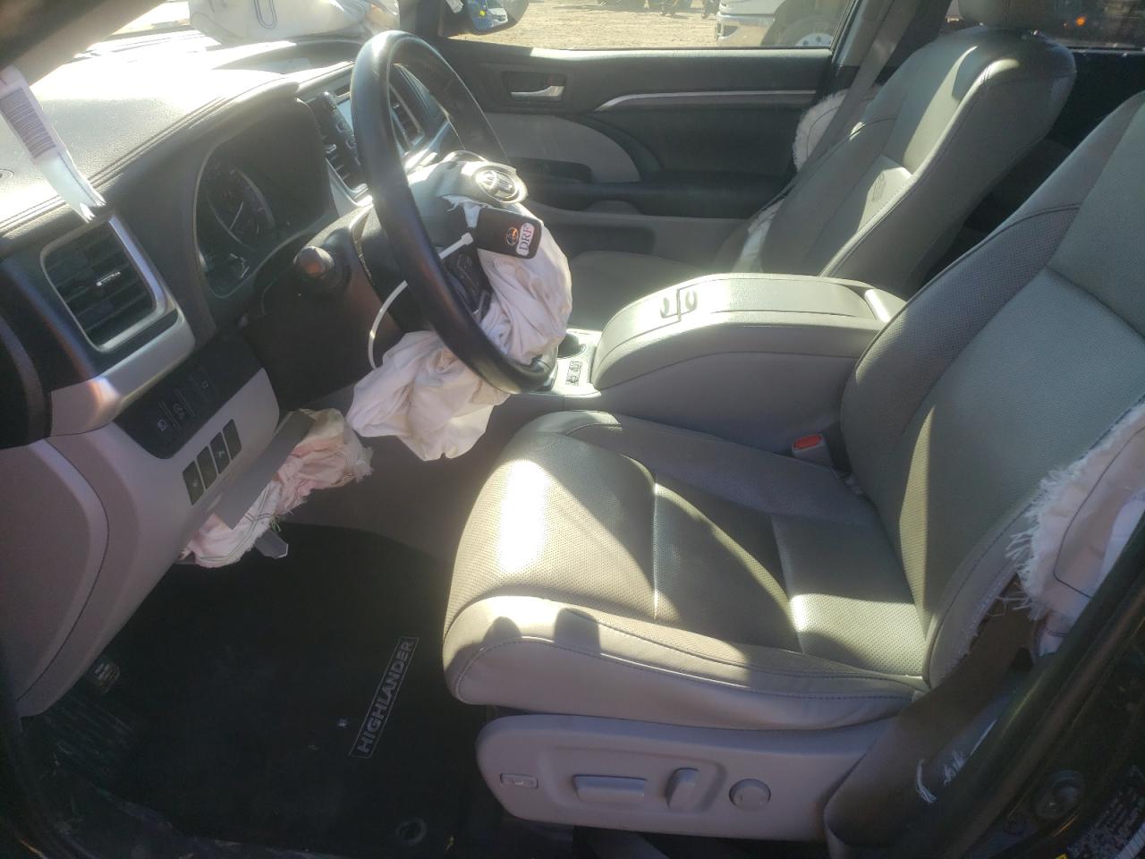 2019 Toyota Highlander - Image 7