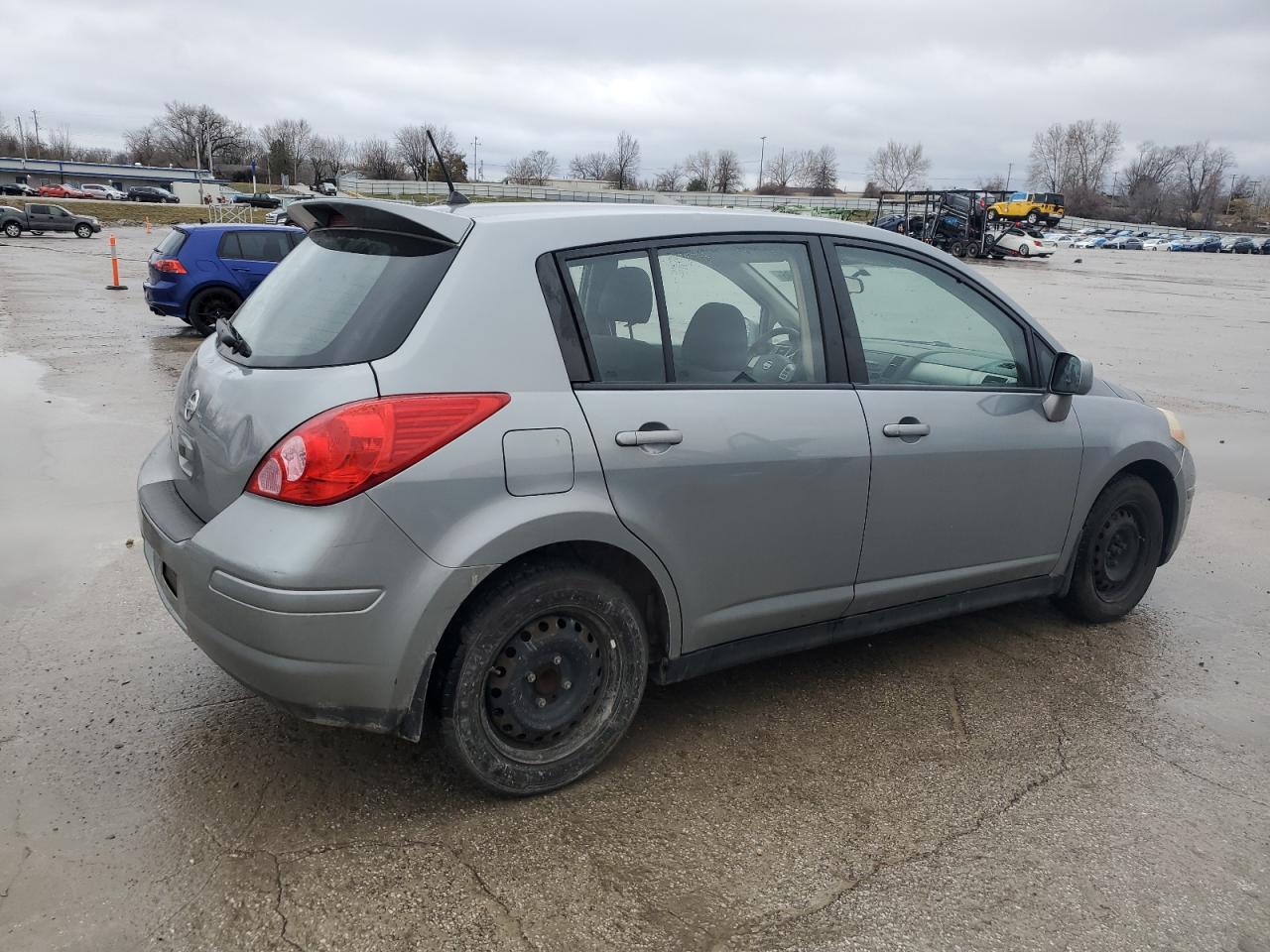 2009 Nissan Versa - Image 3