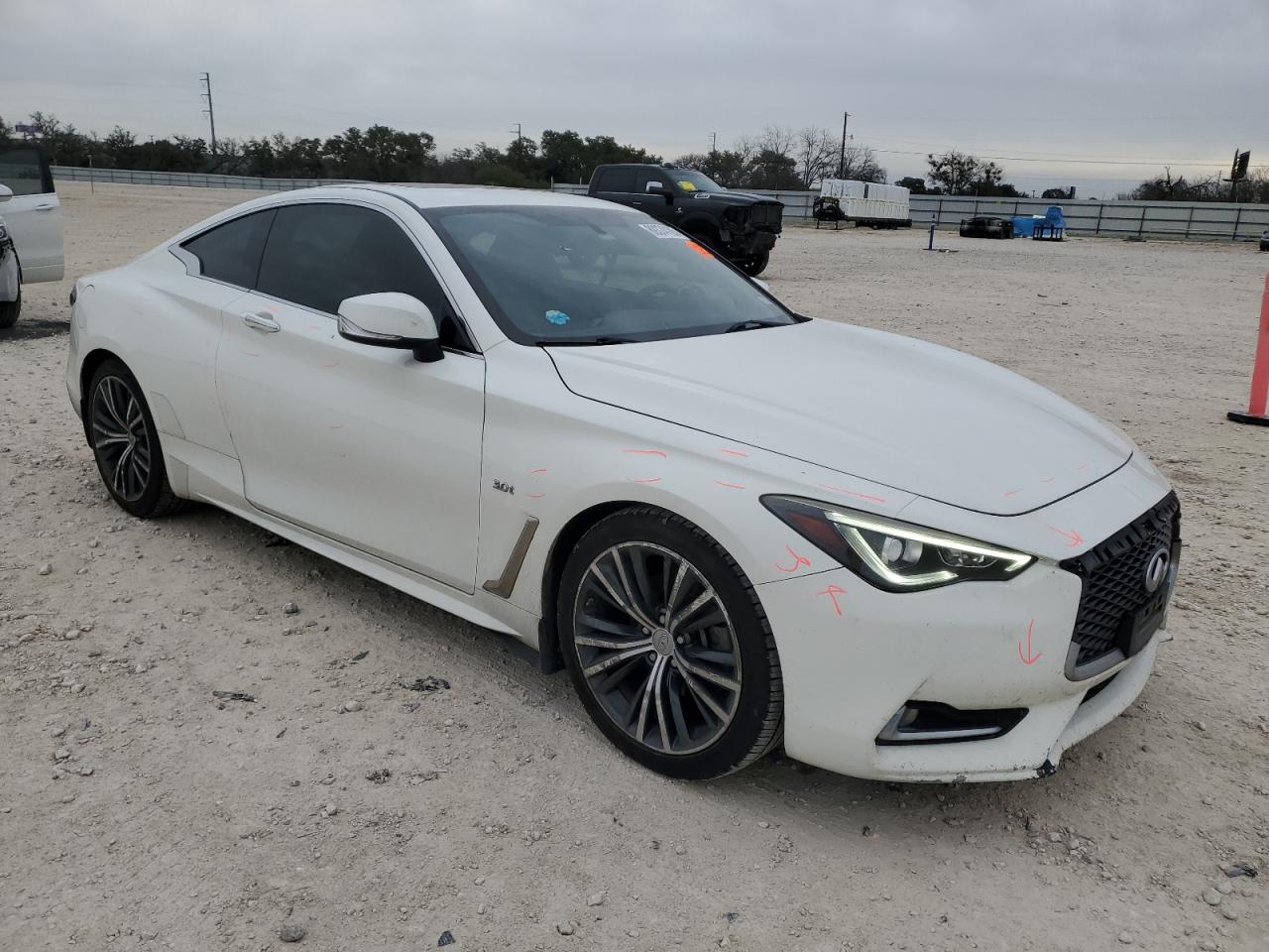 2018 Infiniti Q60 - Image 4