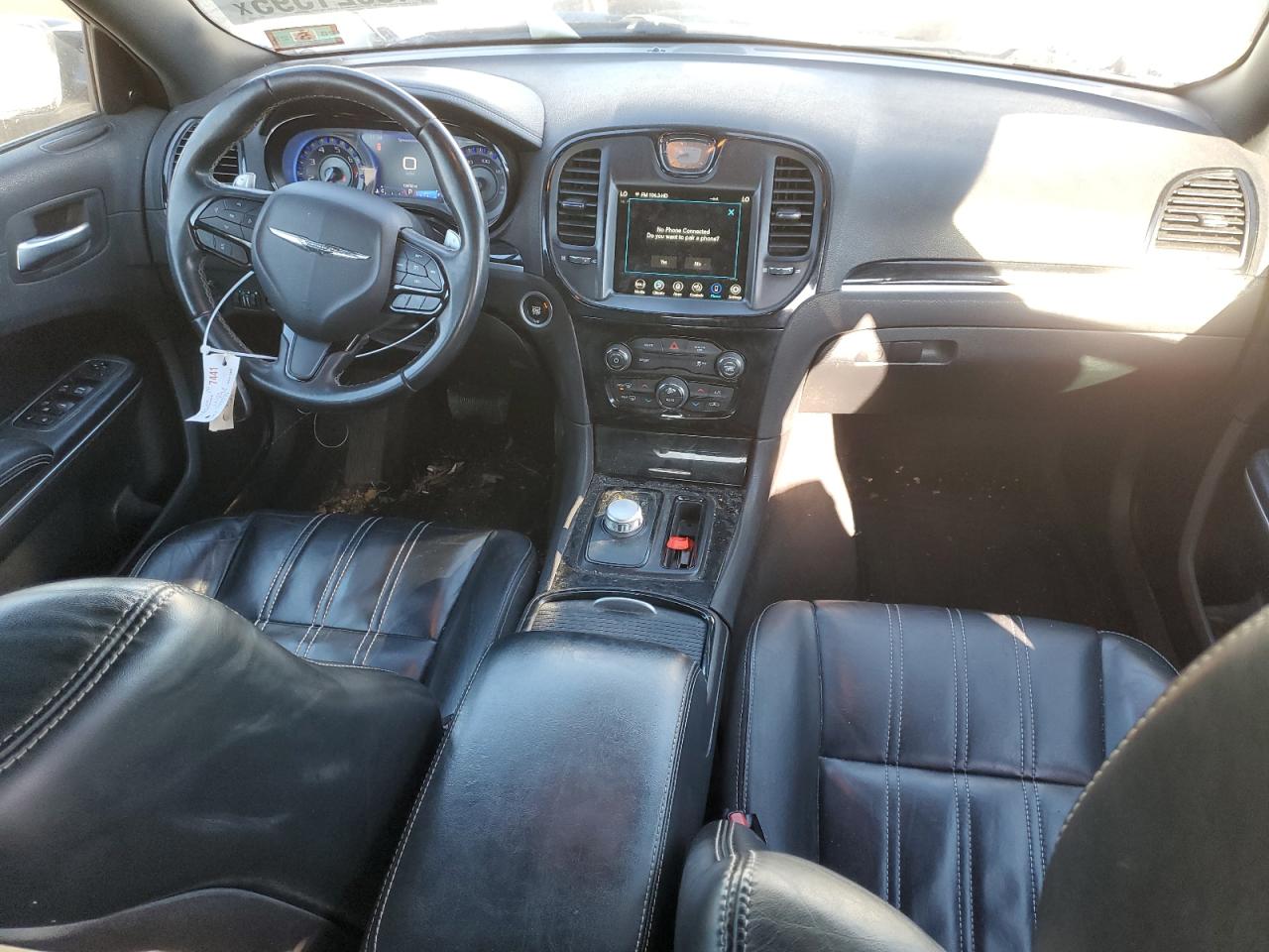 2018 Chrysler 300 - Image 8