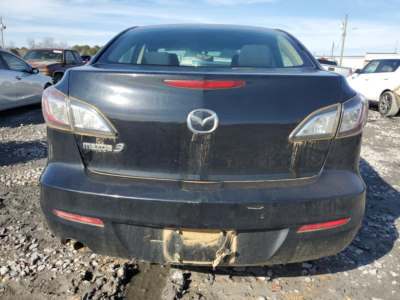 2012 Mazda 3 - Image 6