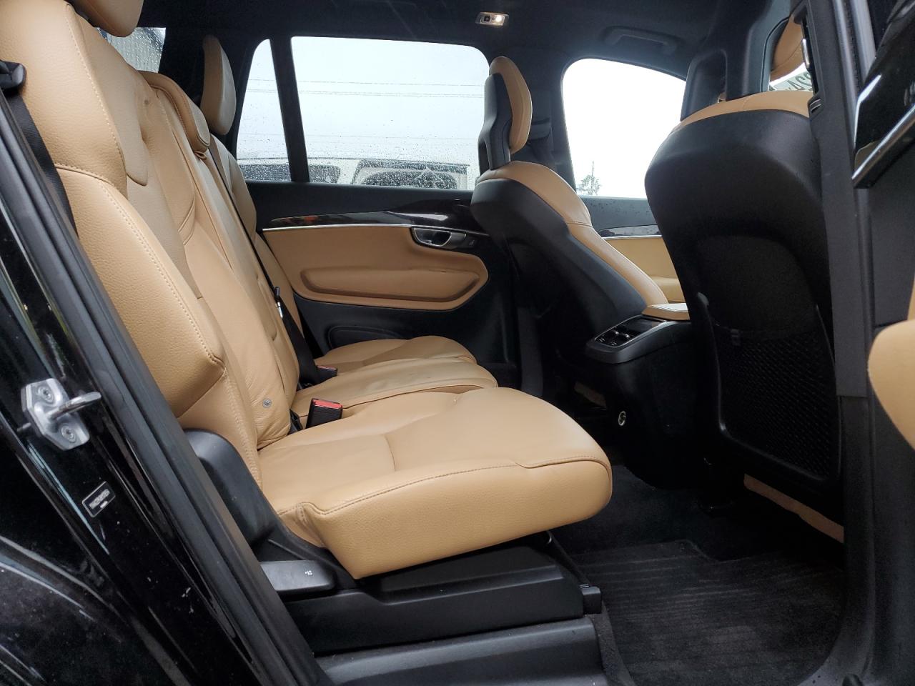 2017 Volvo XC90 - Image 11