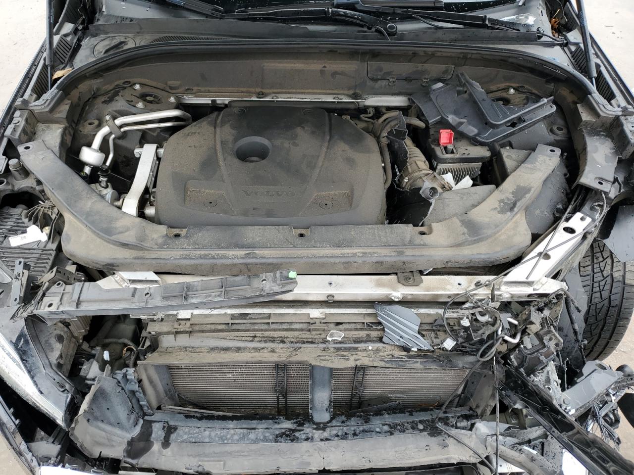2018 Volvo XC60 - Image 12