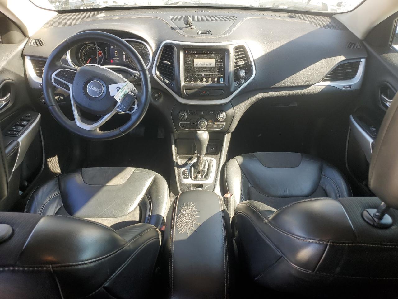 2018 Jeep Grand Cherokee - Image 8