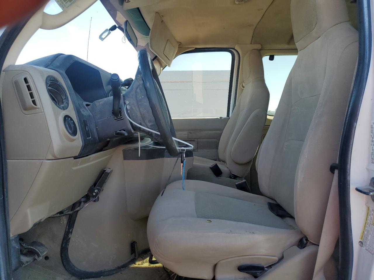 2013 Ford Econoline - Image 7