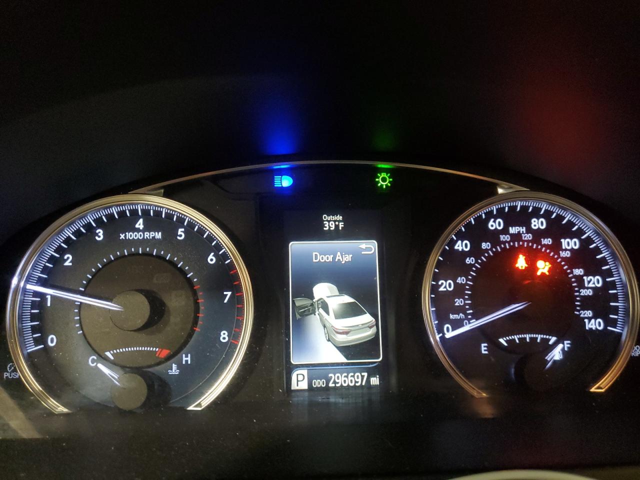 2015 Toyota Camry - Image 9