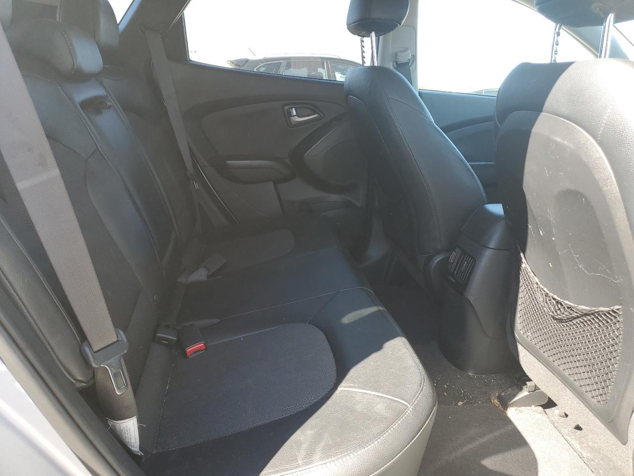 2015 Hyundai Tucson - Image 11