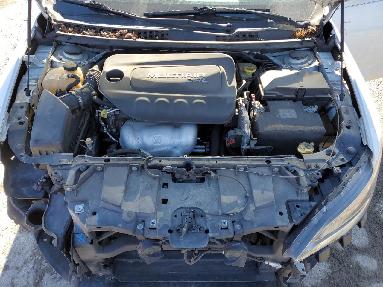 2016 Chrysler 200 - Image 11