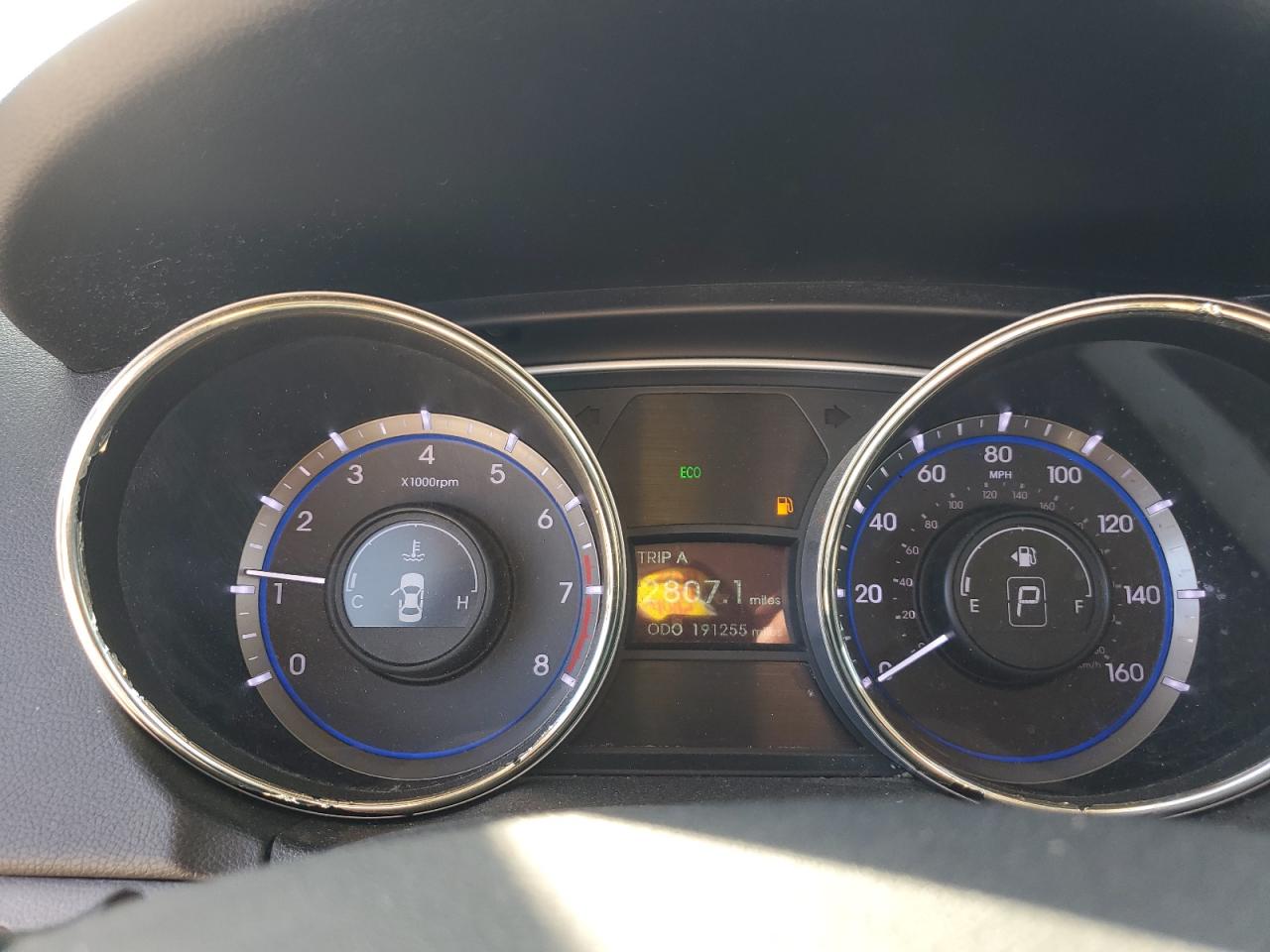 2013 Hyundai Sonata - Image 9