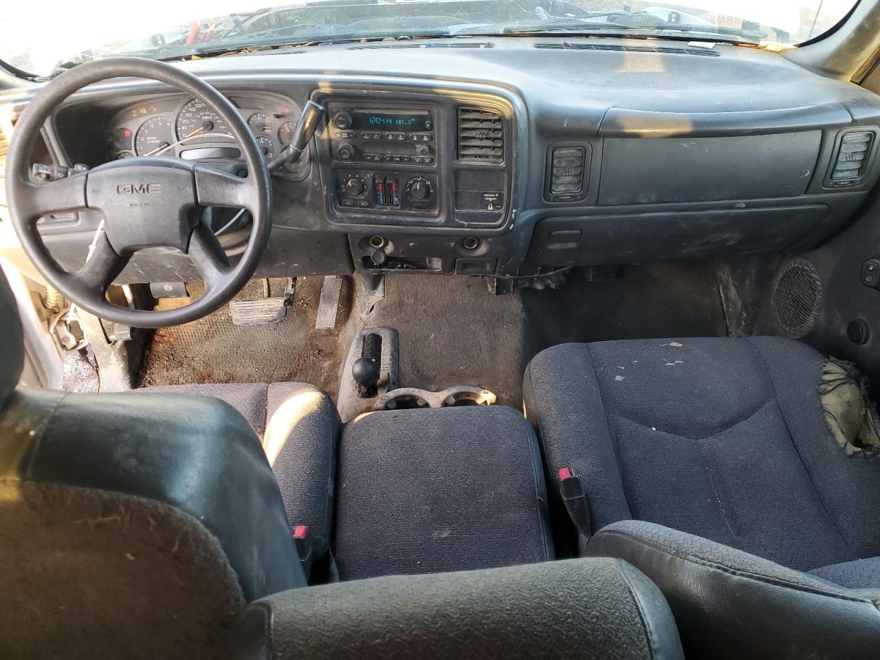 2006 GMC Sierra - Image 8
