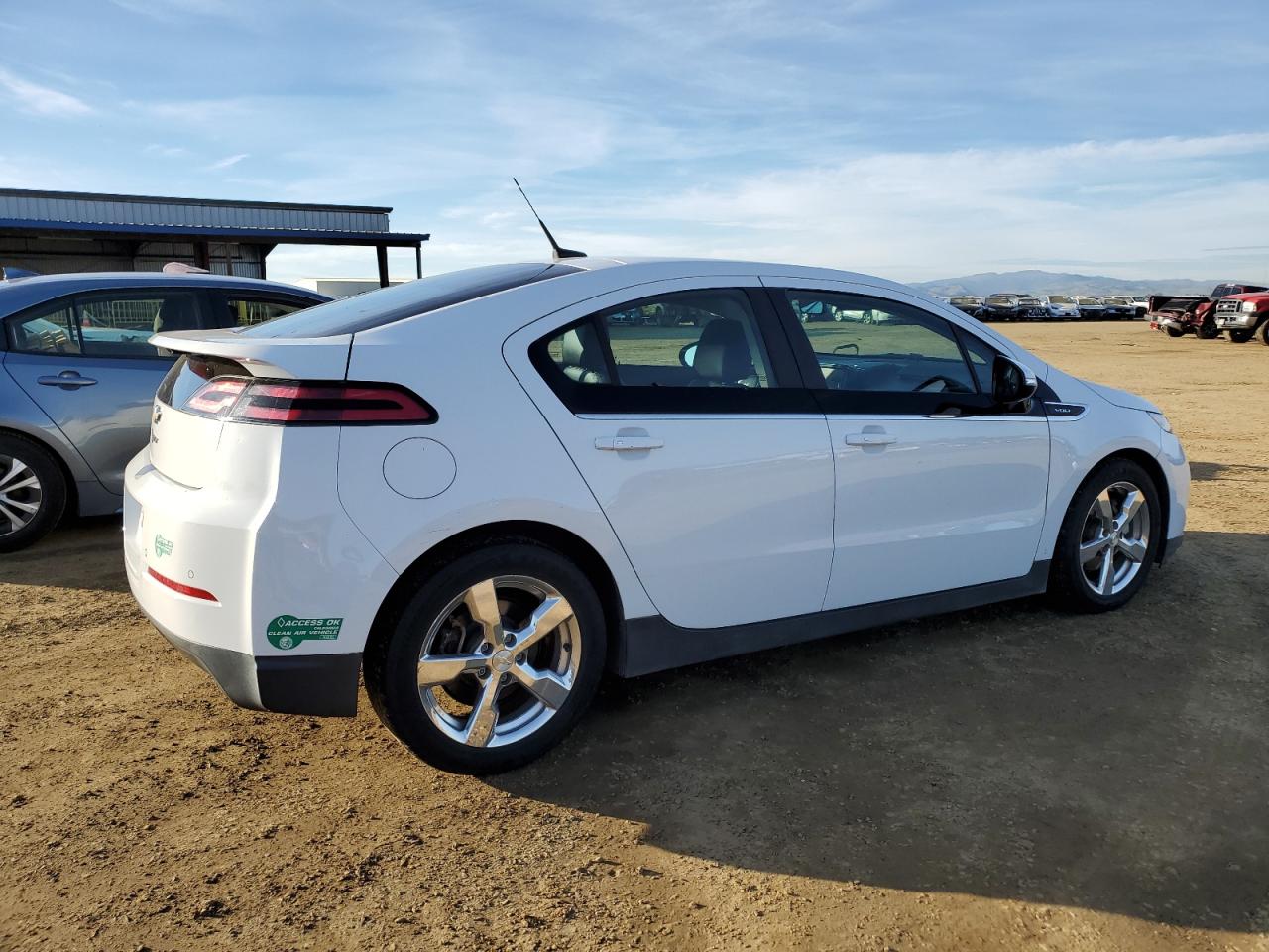 VIN 1G1RH6E41EU163439 2014 CHEVROLET VOLT no.3