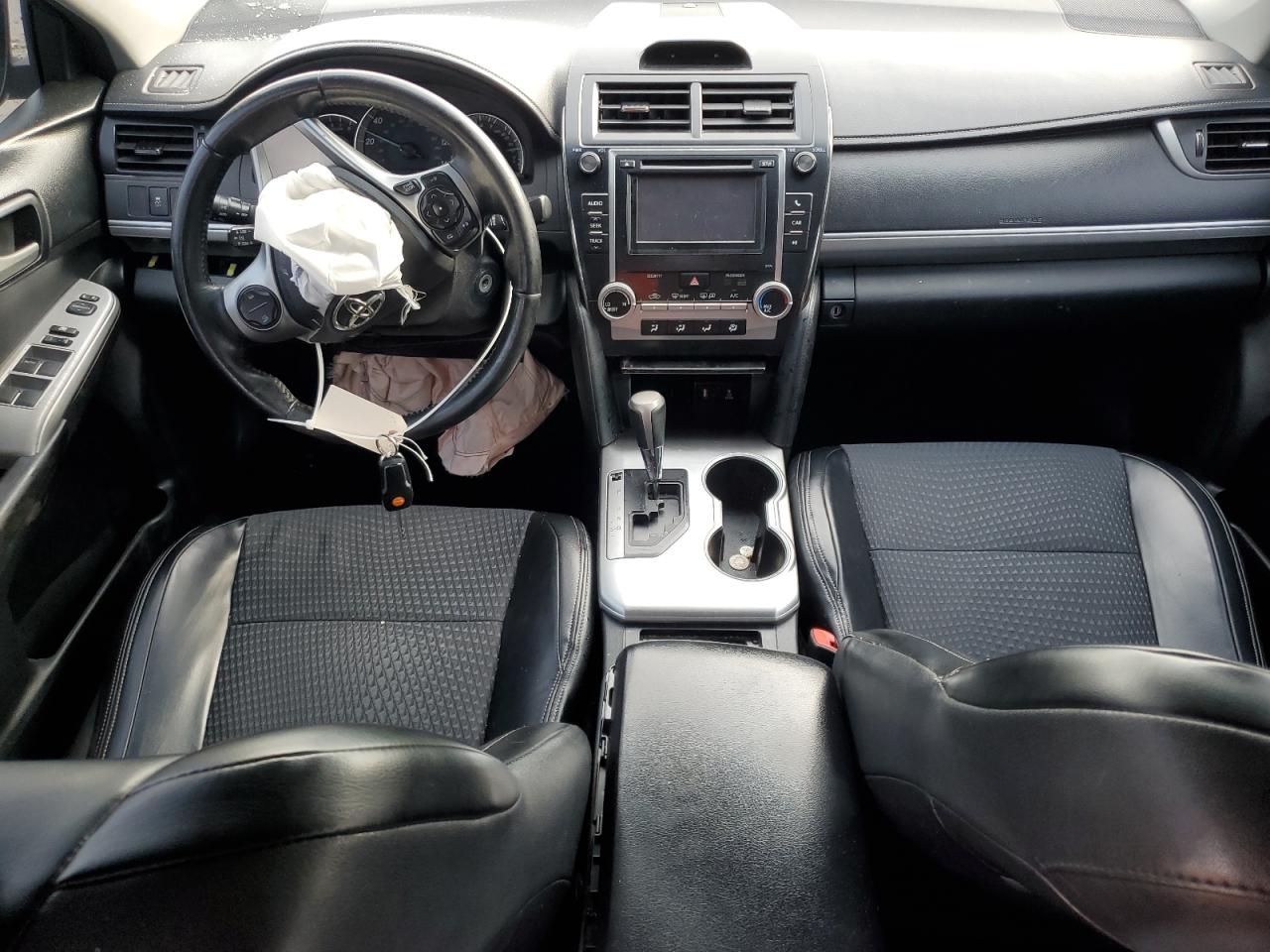 2014 Toyota Camry - Image 8