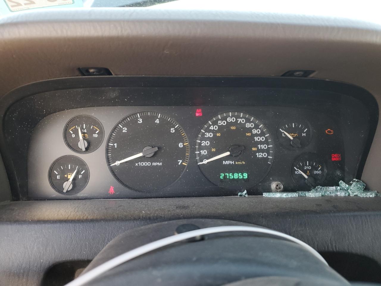 2004 Jeep Grand Cherokee - Image 9