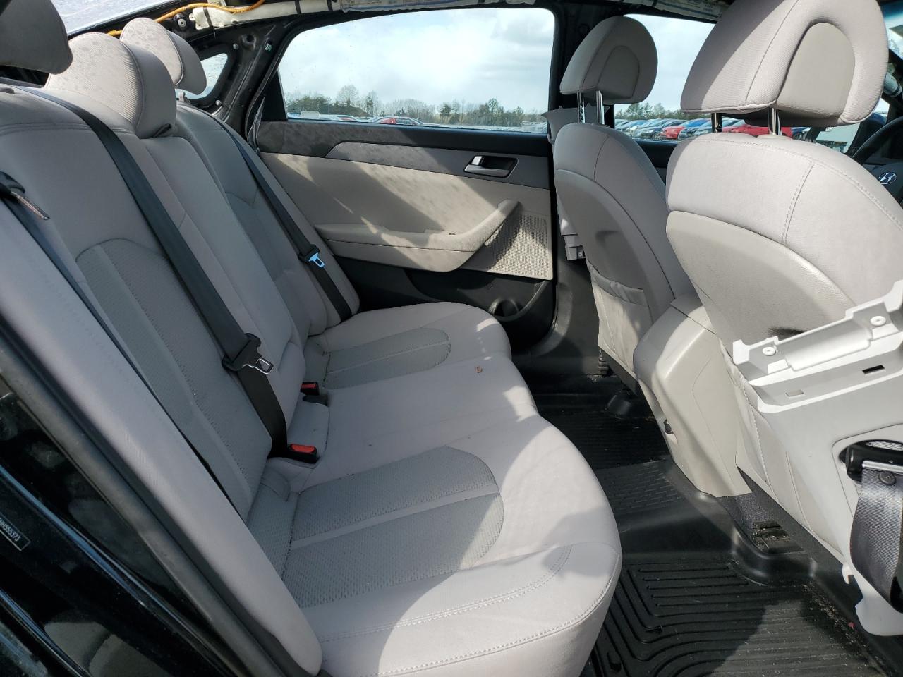 2017 Hyundai Sonata - Image 10