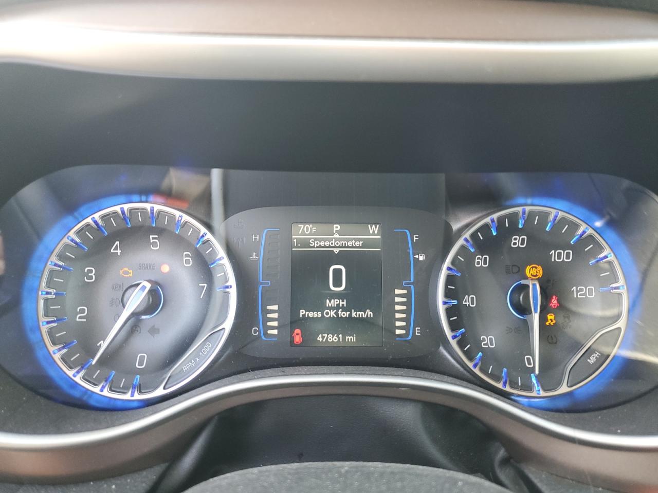 2018 Chrysler Pacifica - Image 9