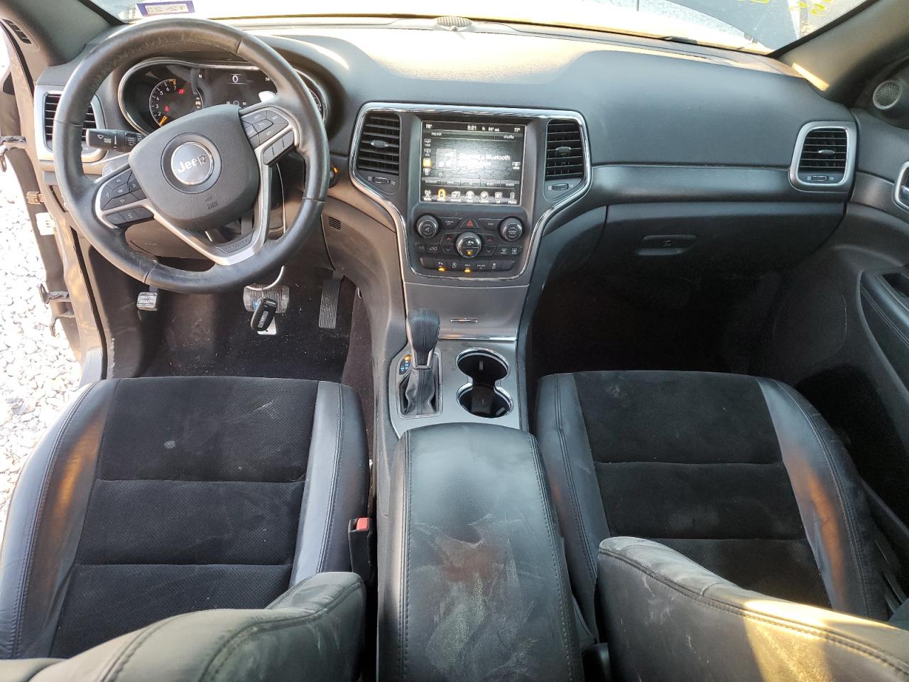 2017 Jeep Grand Cherokee - Image 8