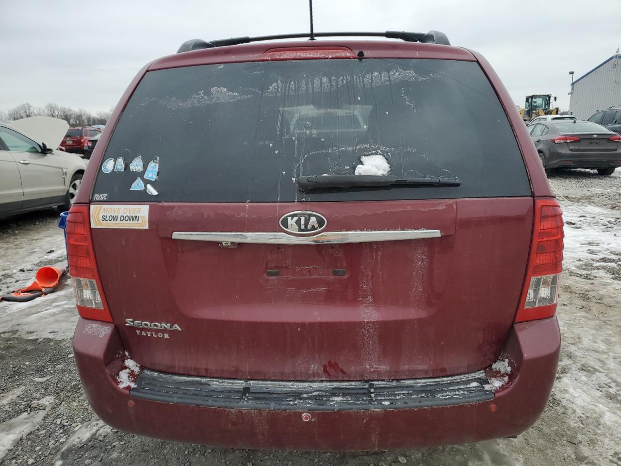 2012 Kia Sedona - Image 6