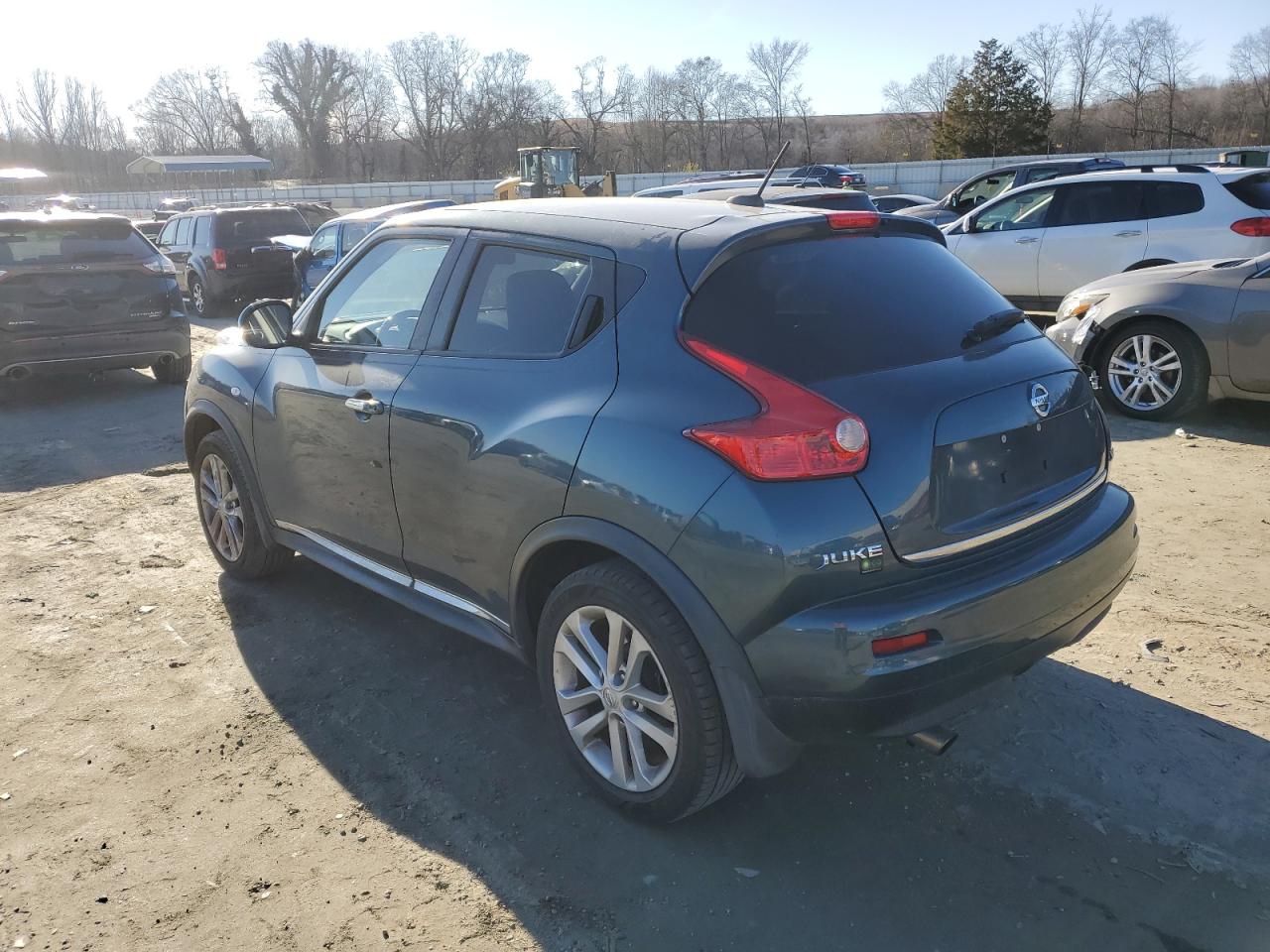2011 Nissan Juke - Image 2