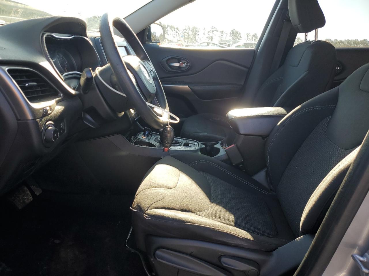 2019 Jeep Grand Cherokee - Image 7