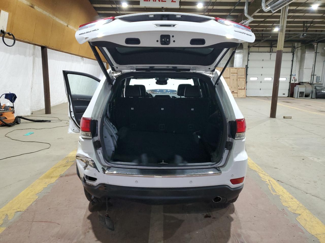 2020 Jeep Grand Cherokee - Image 6