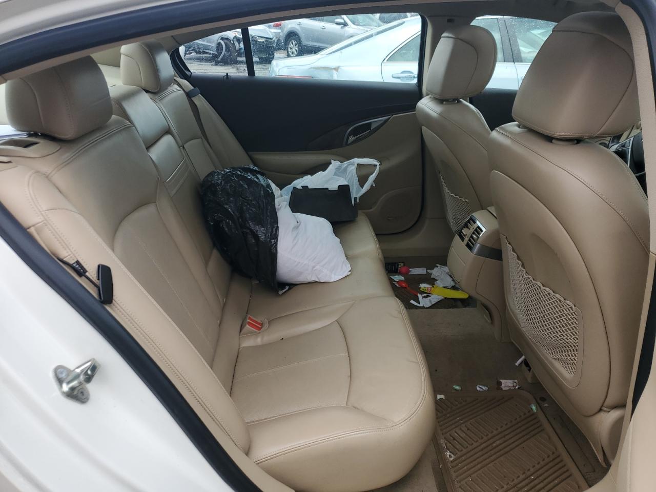 2010 Buick LaCrosse - Image 10