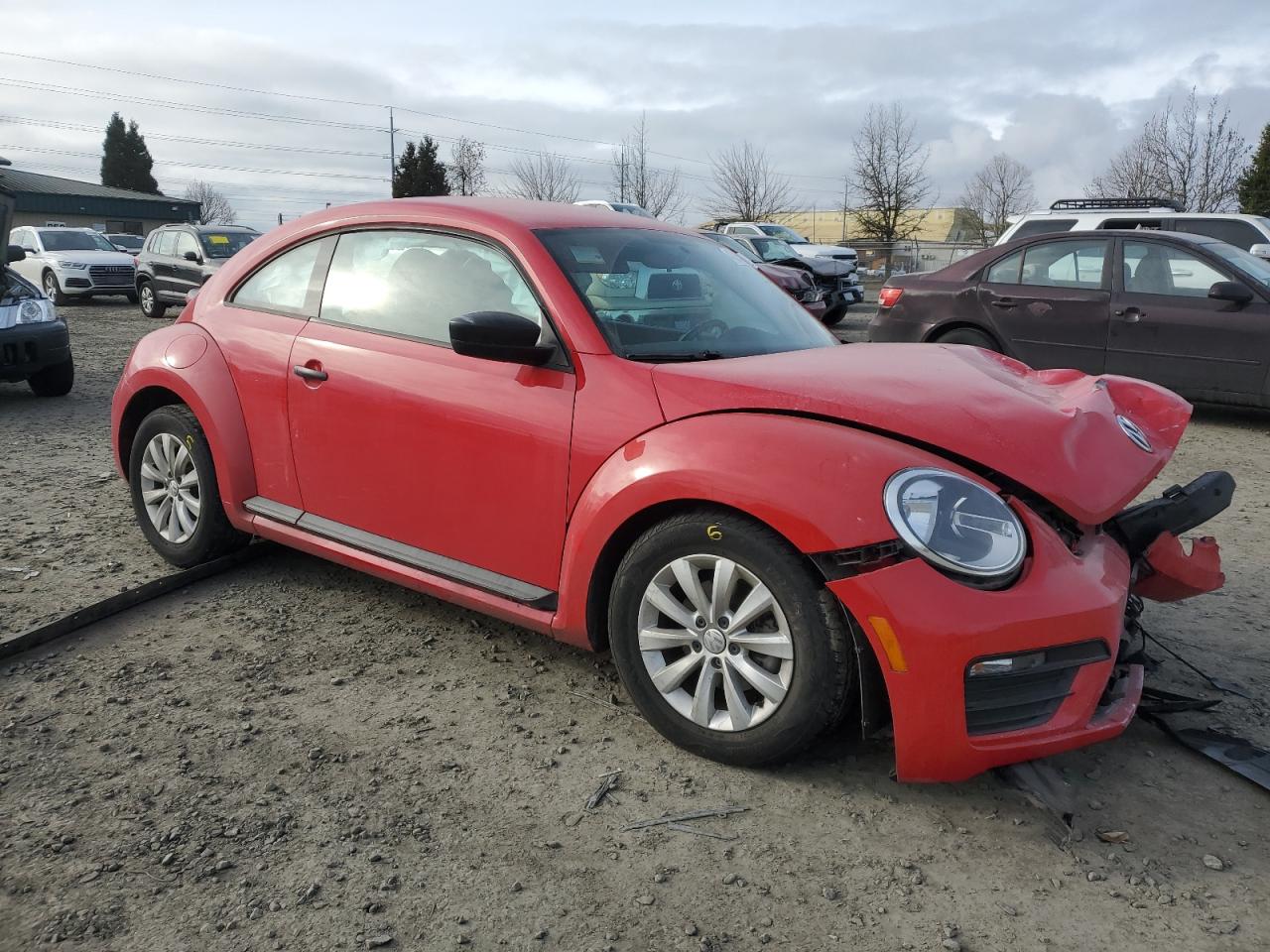 2018 Volkswagen Beetle - Image 4