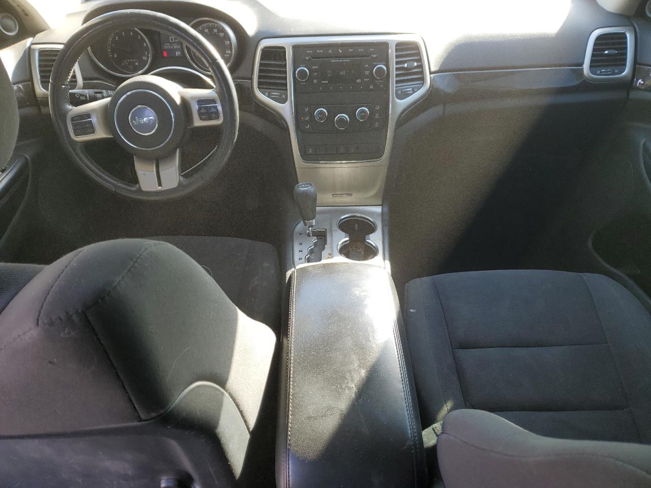 2013 Jeep Grand Cherokee - Image 8