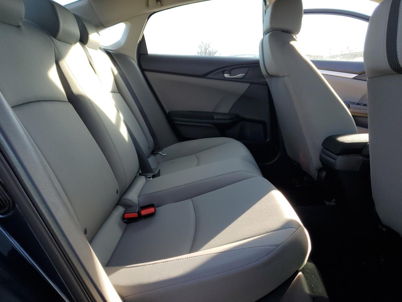 2016 Honda Civic - Image 10