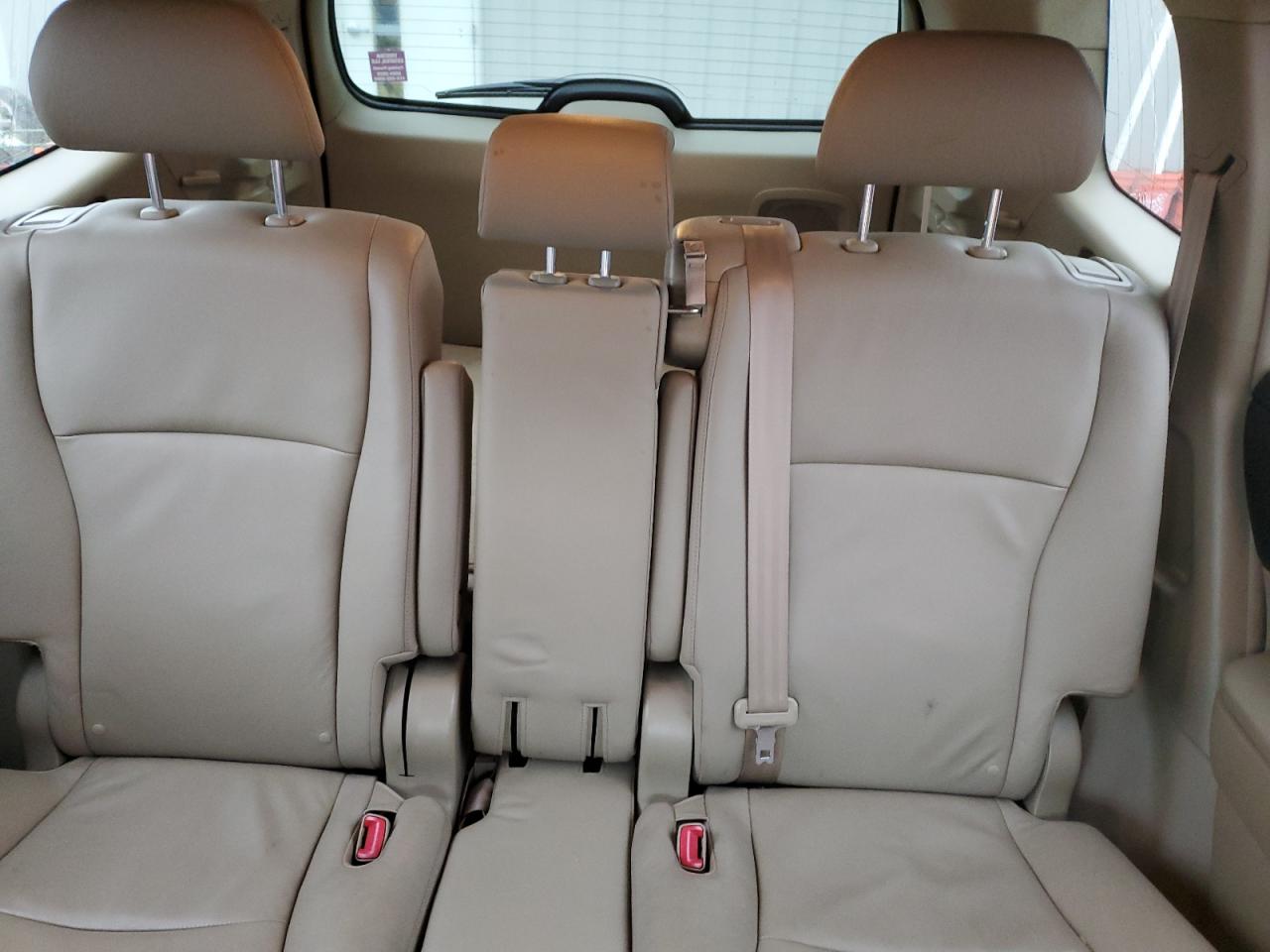 2009 Toyota Highlander - Image 10