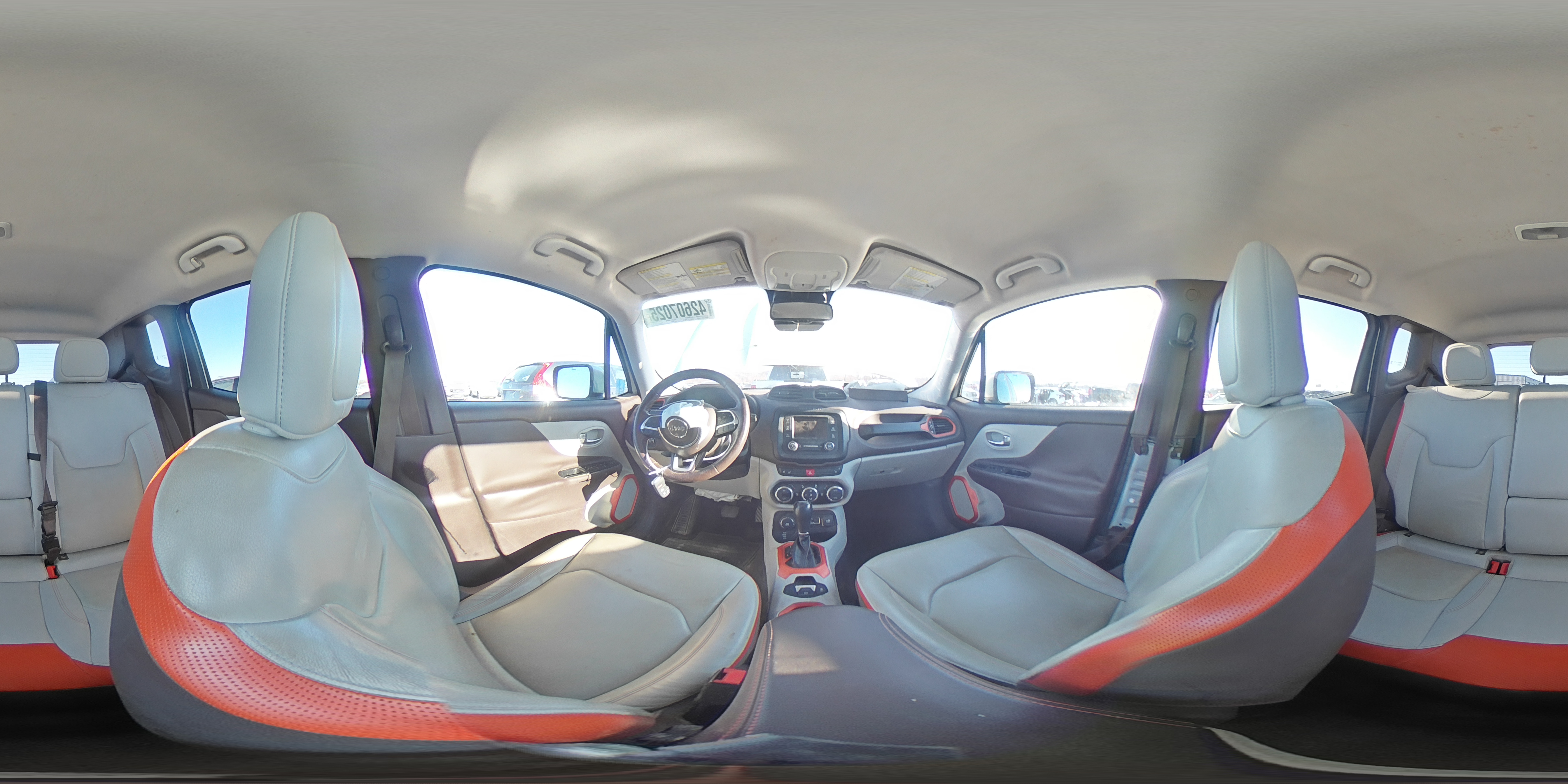 2015 Jeep Renegade - Image 15