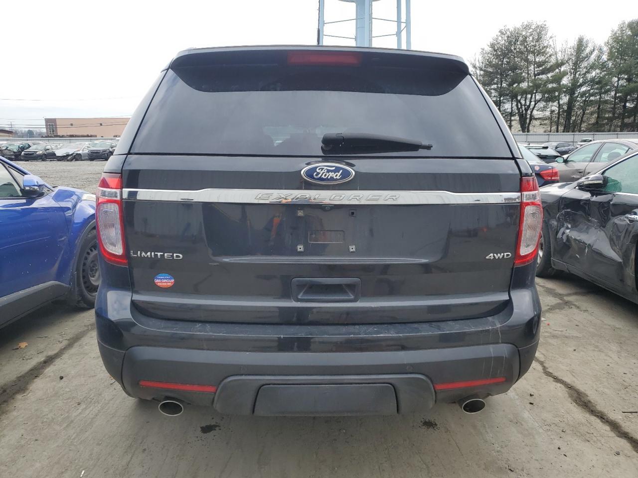 2011 Ford Explorer - Image 6