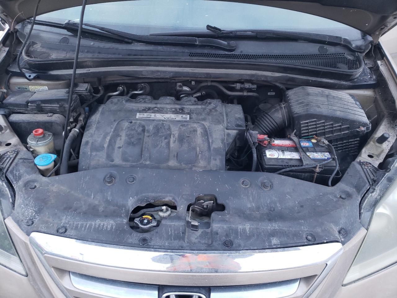 2005 Honda Odyssey - Image 12