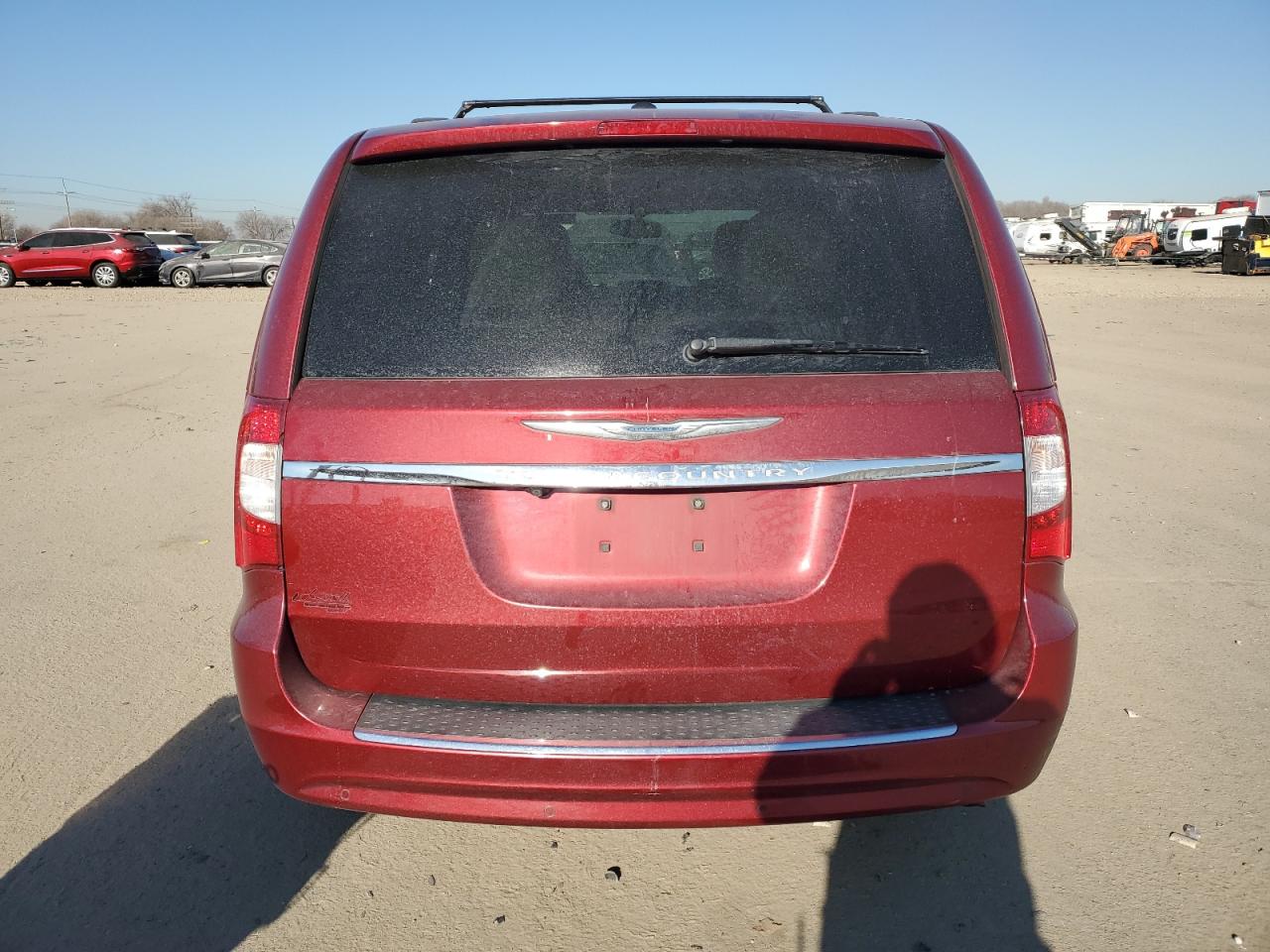 2014 Chrysler Town & Country - Image 6