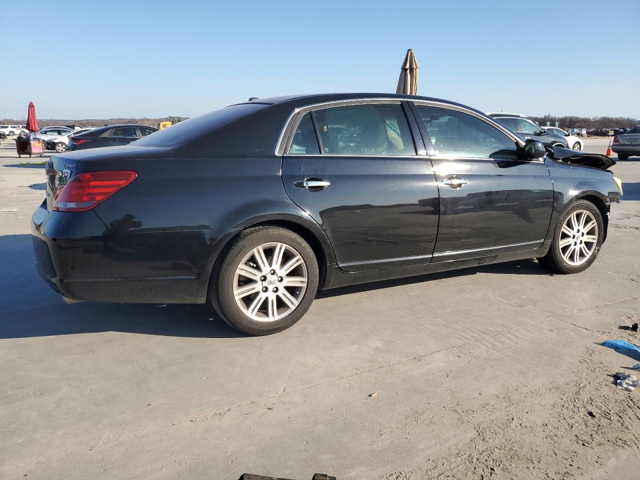 2009 Toyota Avalon - Image 3